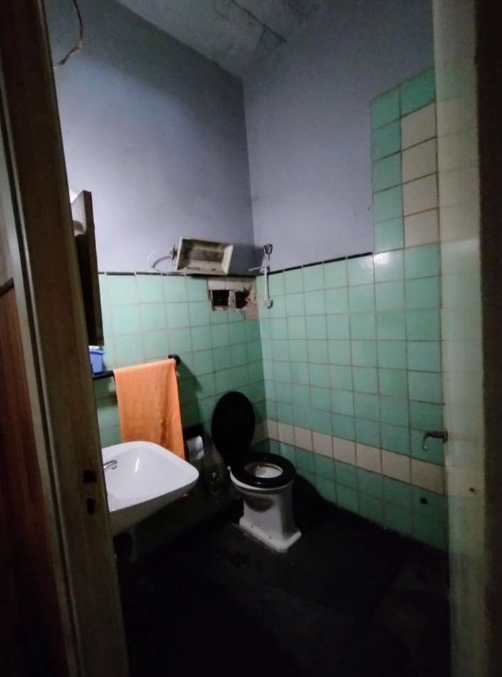 Casa con local en Barrio Belgrano