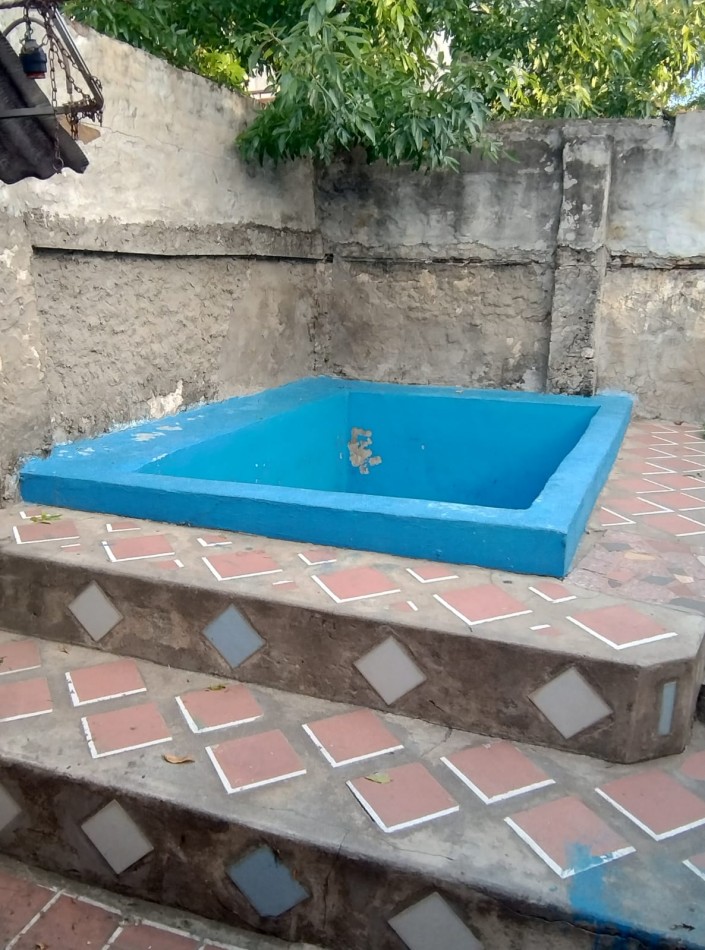 Casa con local en Barrio Belgrano