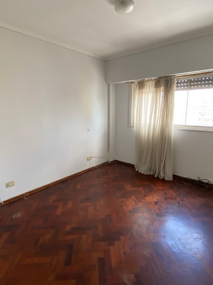 DEPARTAMENTO 2 DORMITORIOS CON COCHERA - RIOJA 953 0902