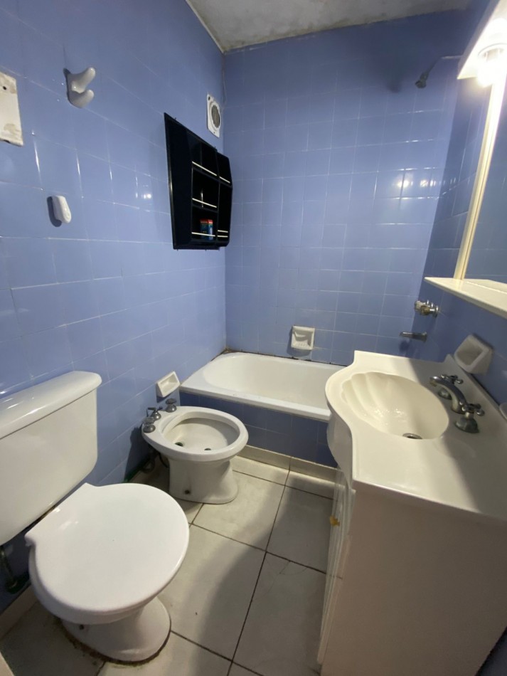 DEPARTAMENTO 2 DORMITORIOS CON COCHERA - RIOJA 953 0902