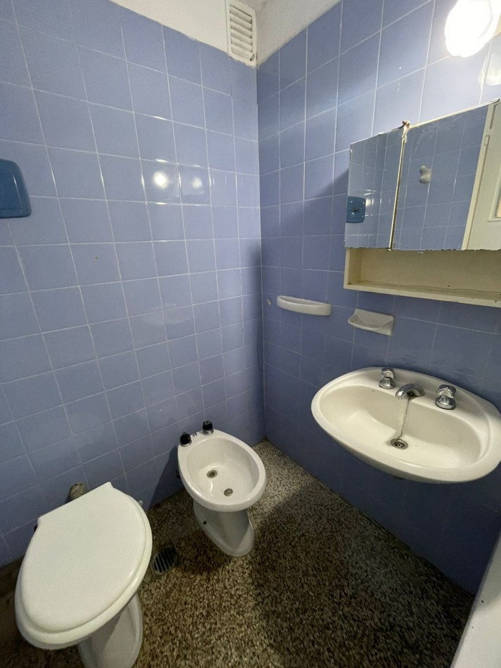 MONOAMBIENTE SARMIENTO 1247 - 5o PISO