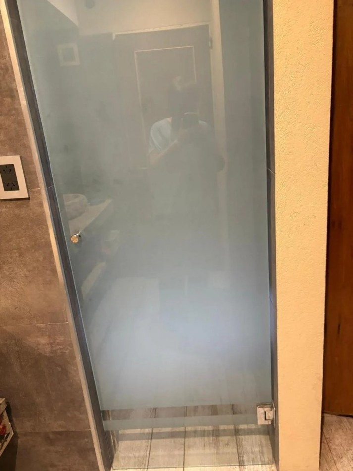 Gran Piso Exclusivo 4 dormitorios sobre Av Pellegrini con Impresionante Balcon