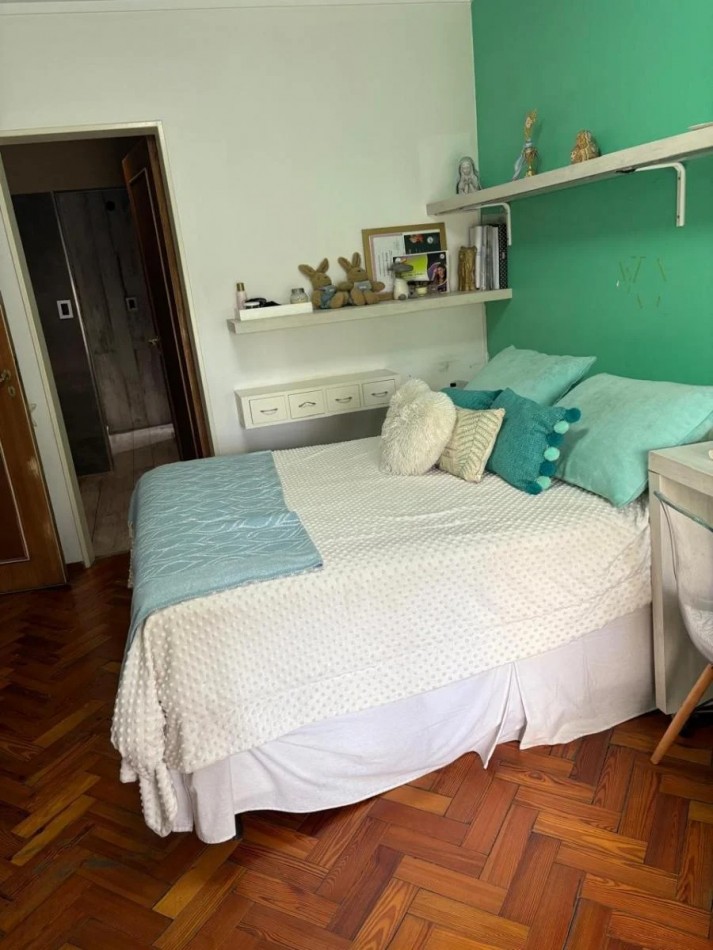 Gran Piso Exclusivo 4 dormitorios sobre Av Pellegrini con Impresionante Balcon