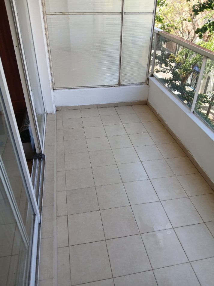 1o DE MAYO 1530 03-01