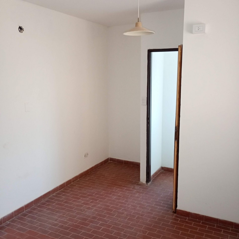 GRAN PROPIEDAD DE 8 DORMITORIOS Y 6 BAÑOS 