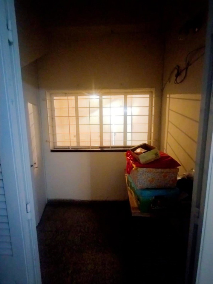 Importante casa de 3 dormitorios en barrio industrial