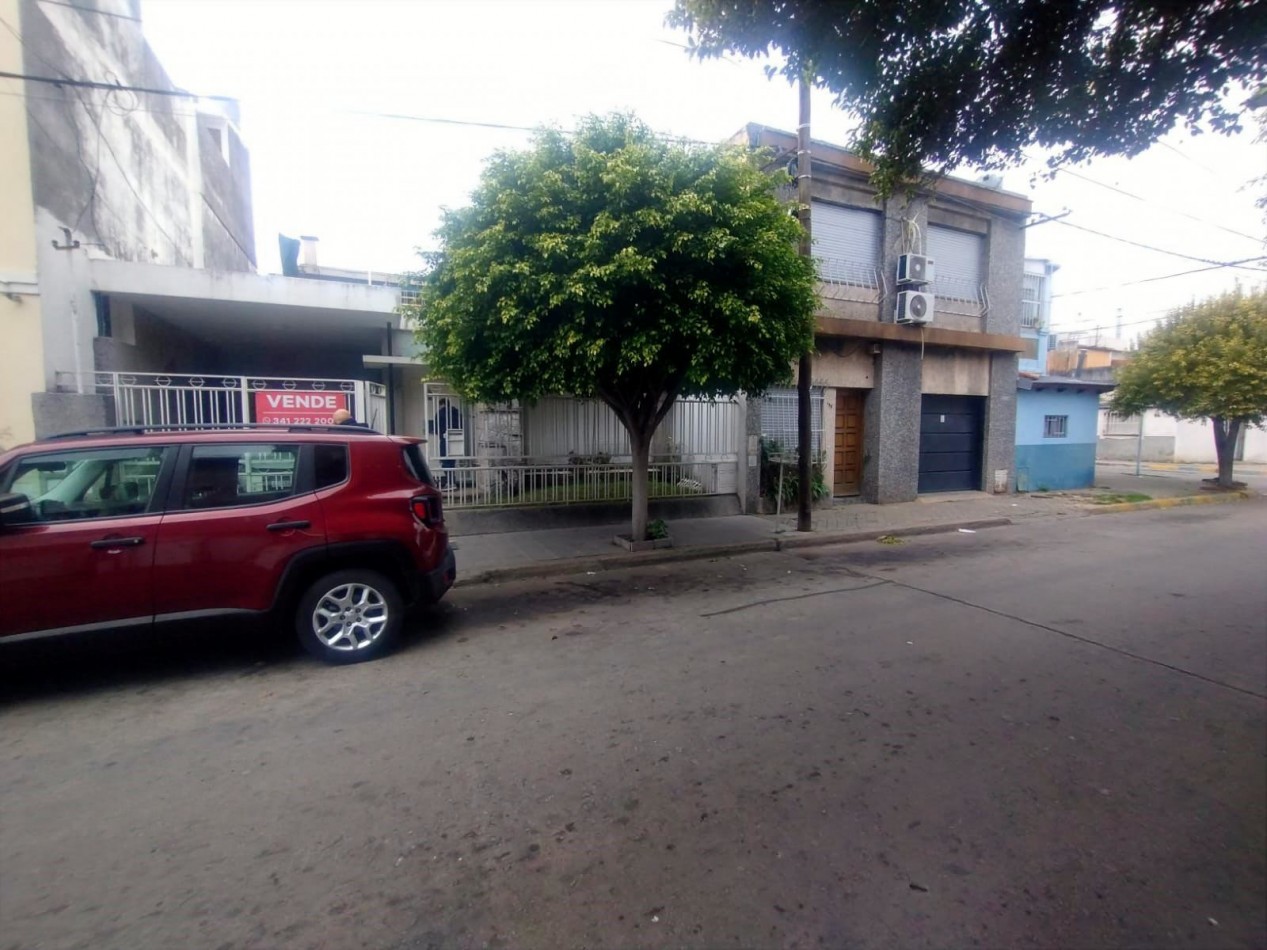 Importante casa de 3 dormitorios en barrio industrial