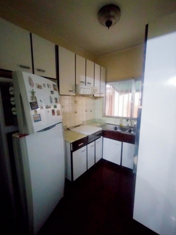 Importante casa de 3 dormitorios en barrio industrial