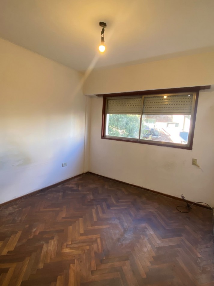 DEPARTAMENTO ZEBALLOS 856 04-02