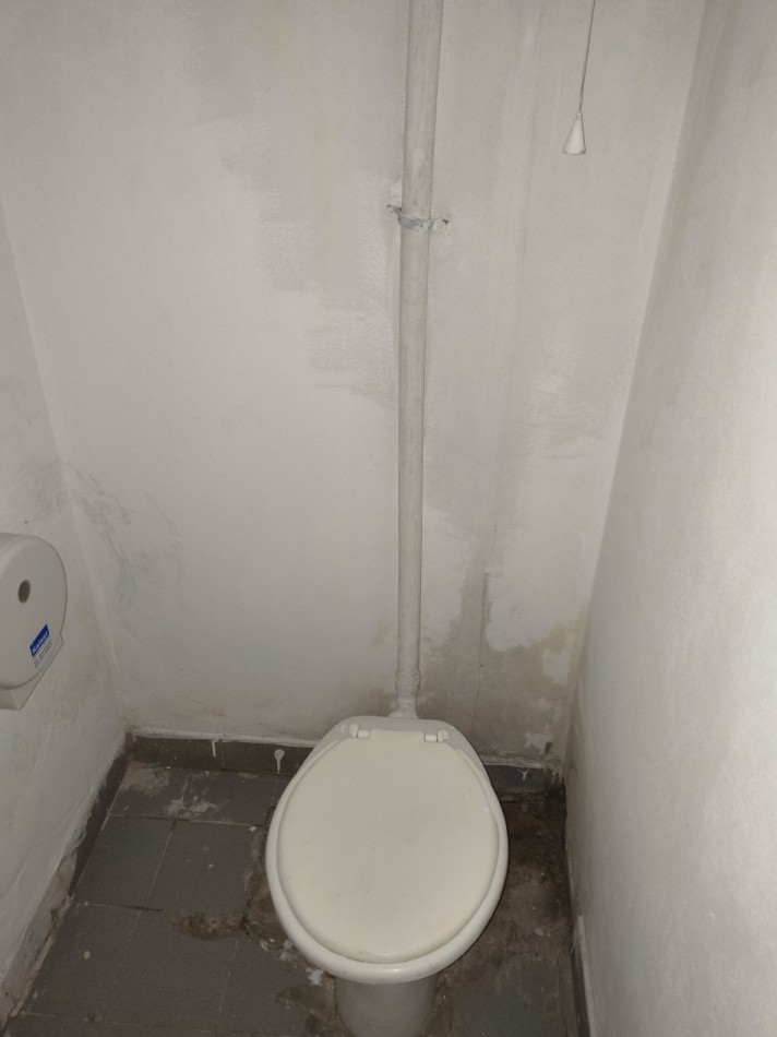 Local comercial a mts. terminal ( San Nicolas 600)