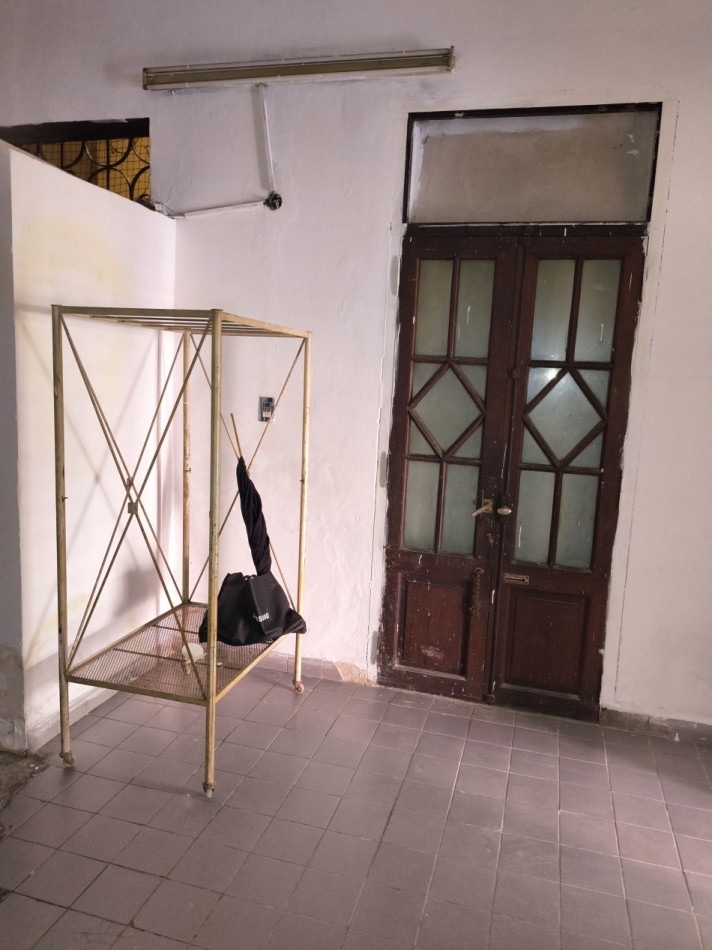 Local comercial a mts. terminal ( San Nicolas 600)