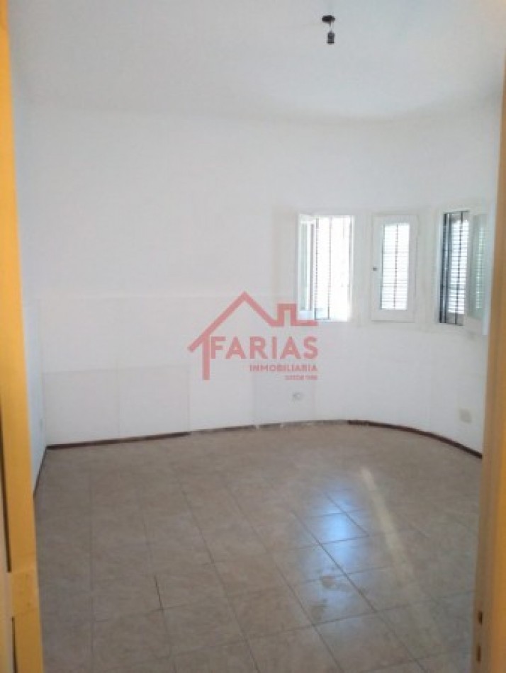 Casa en Granadero Baigorria lado rio