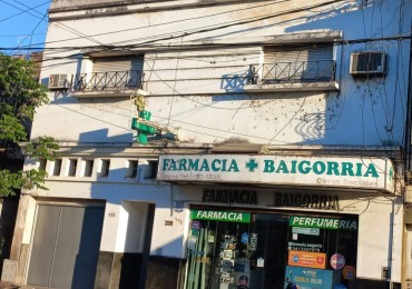 Casa con Local en zona comercial Zona Norte