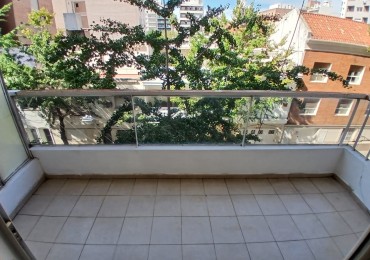 1o DE MAYO 1530 03-01